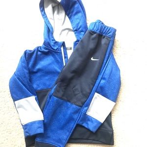 Nike suit